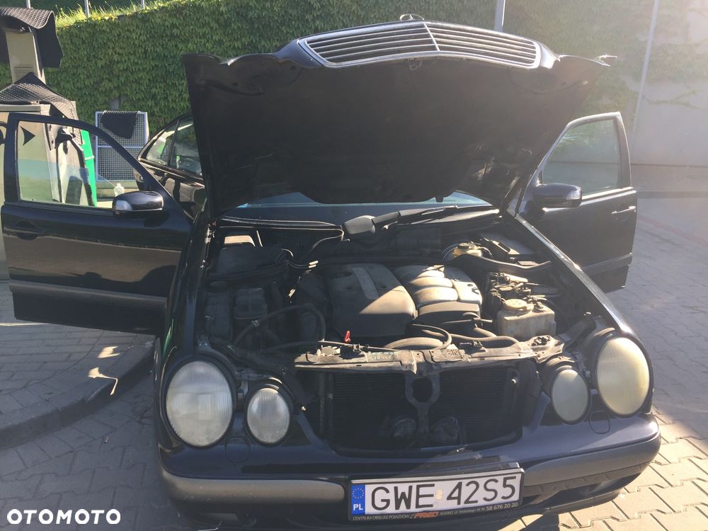 Mercedes-Benz Klasa E - 5