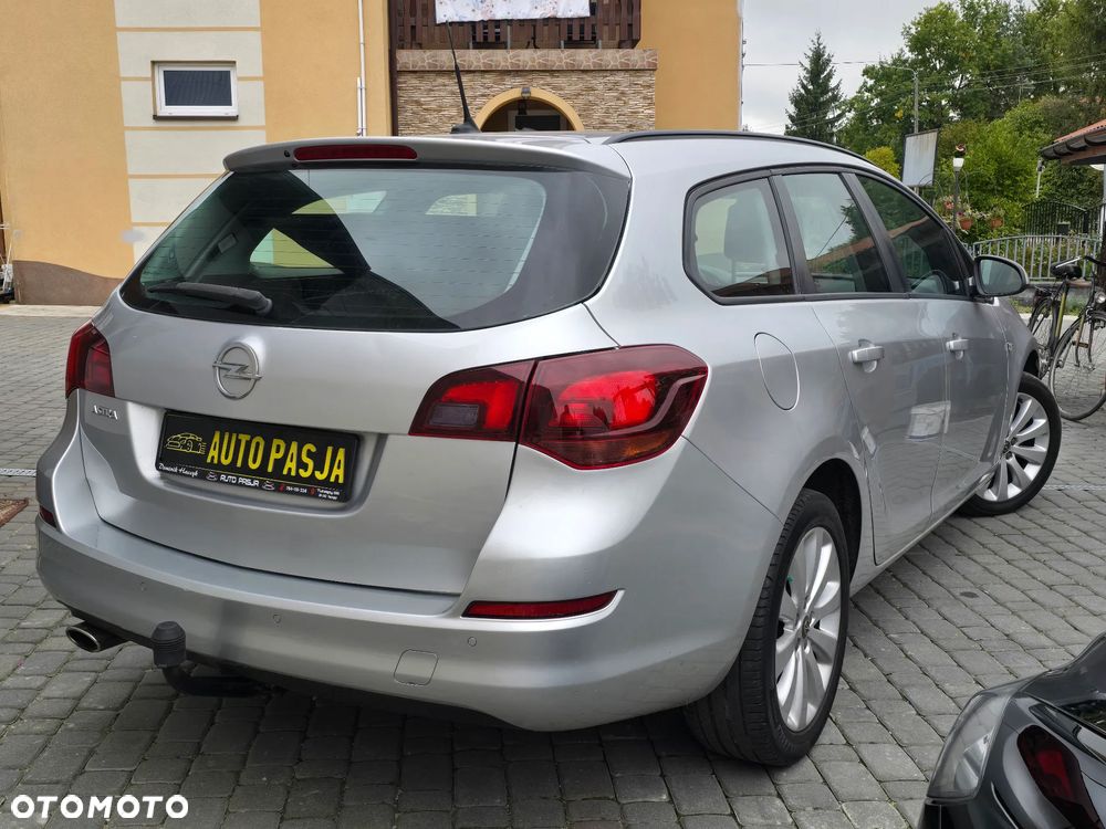 Opel Astra 1.4 Turbo Cosmo - 9