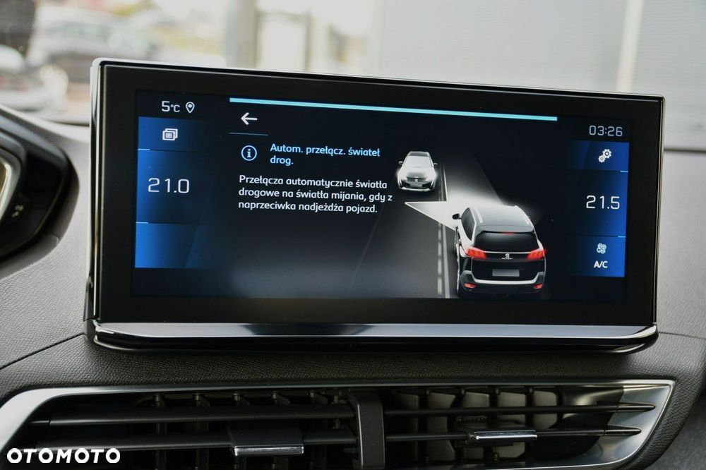 Peugeot 5008 1.5 BlueHDi Allure S&S - 28