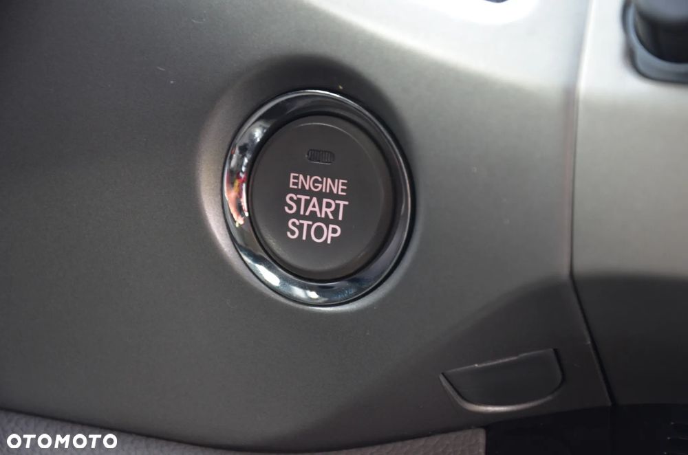 Kia Sportage 1.7 CRDI 2WD ISG Spirit - 24