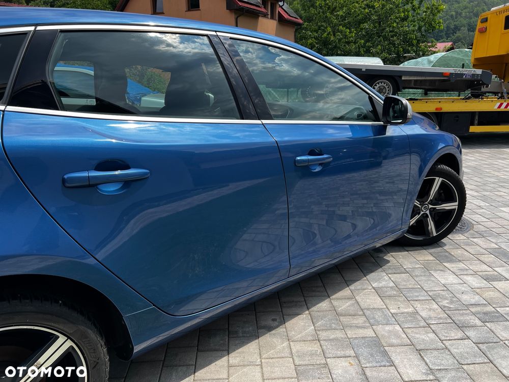 Volvo V40 D2 Drive-E R-Design Kinetic - 5