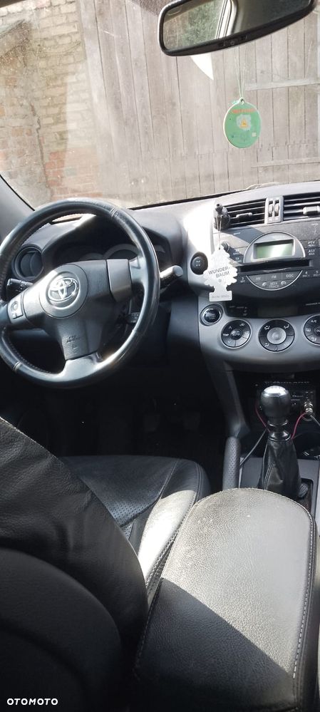 Toyota RAV4 2.2 D-4D Prestige - 3