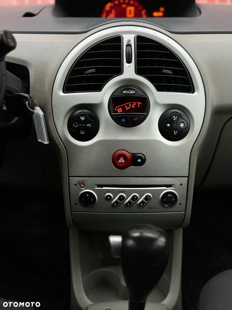 Renault Modus - 25