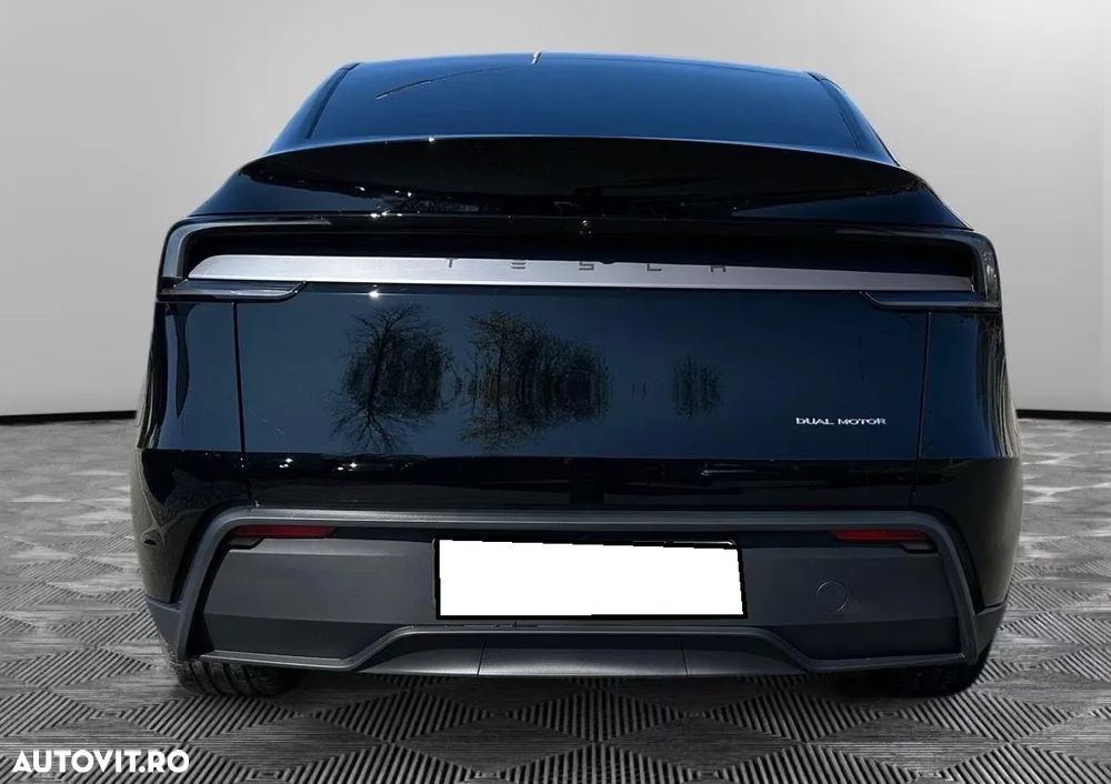 Tesla Model Y AWD Performance - 6