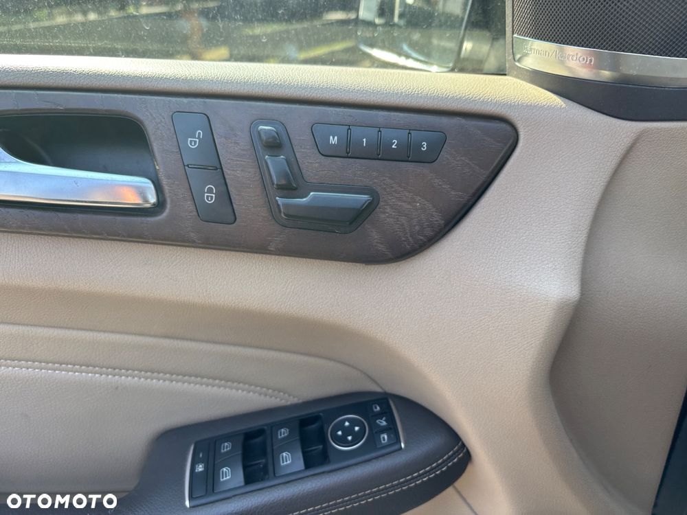 Mercedes-Benz ML - 9