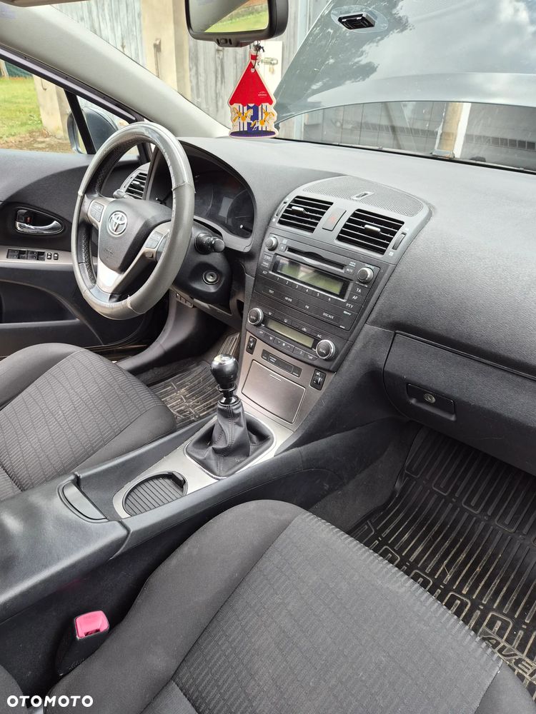 Toyota Avensis 2.0 D-4D - 4