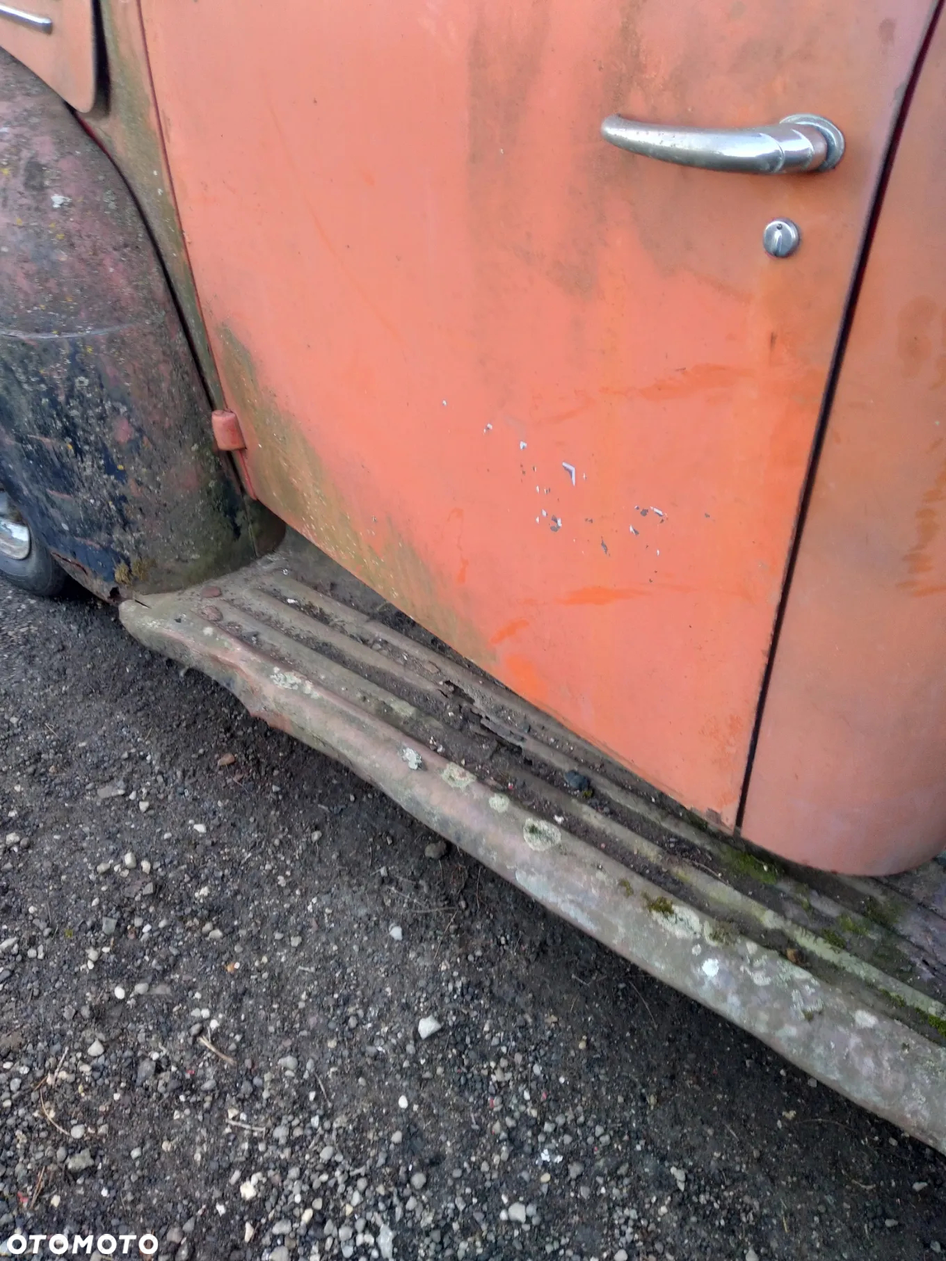 Ford Inny - 12