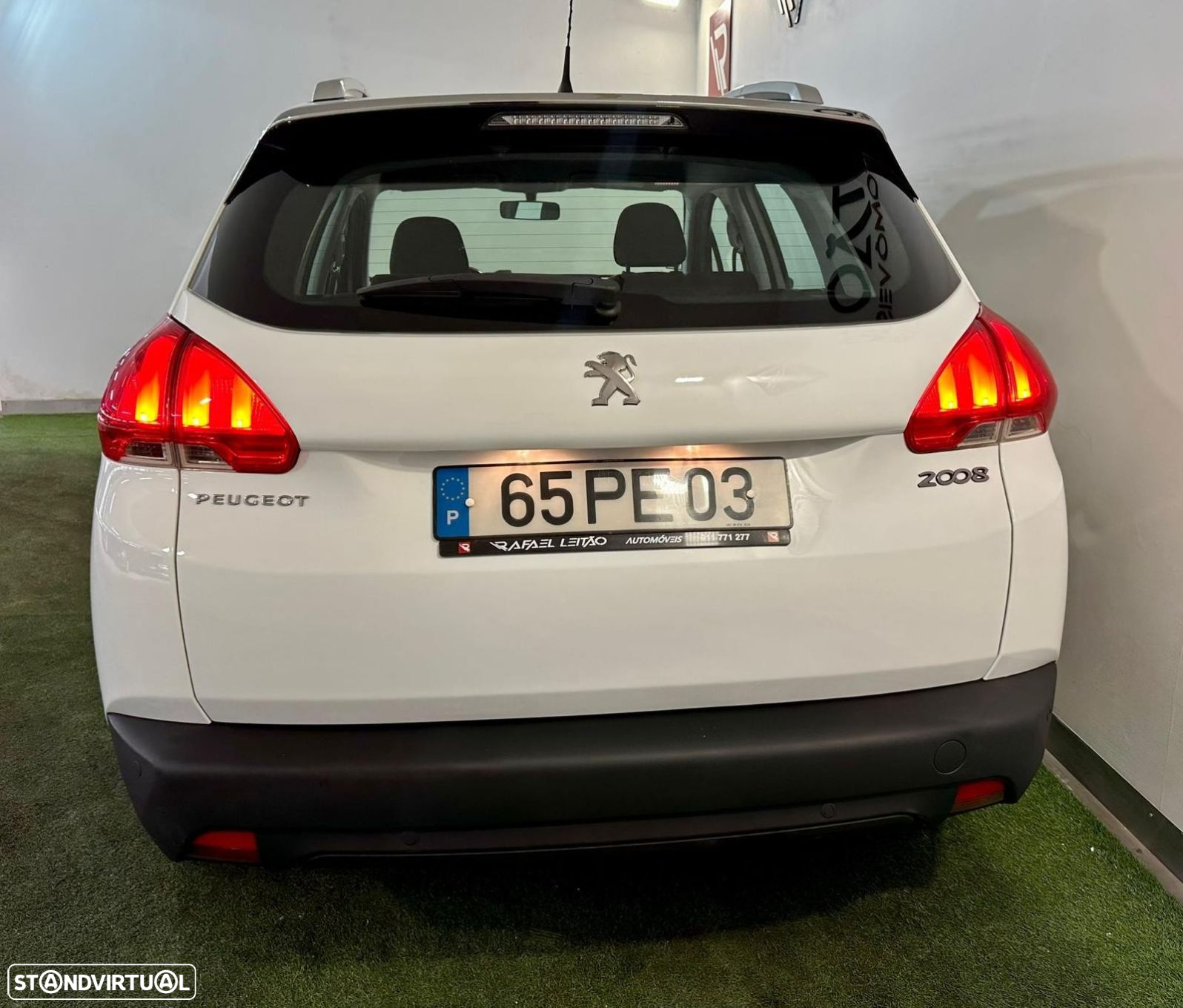 Peugeot 2008 1.2 VTi Access - 8