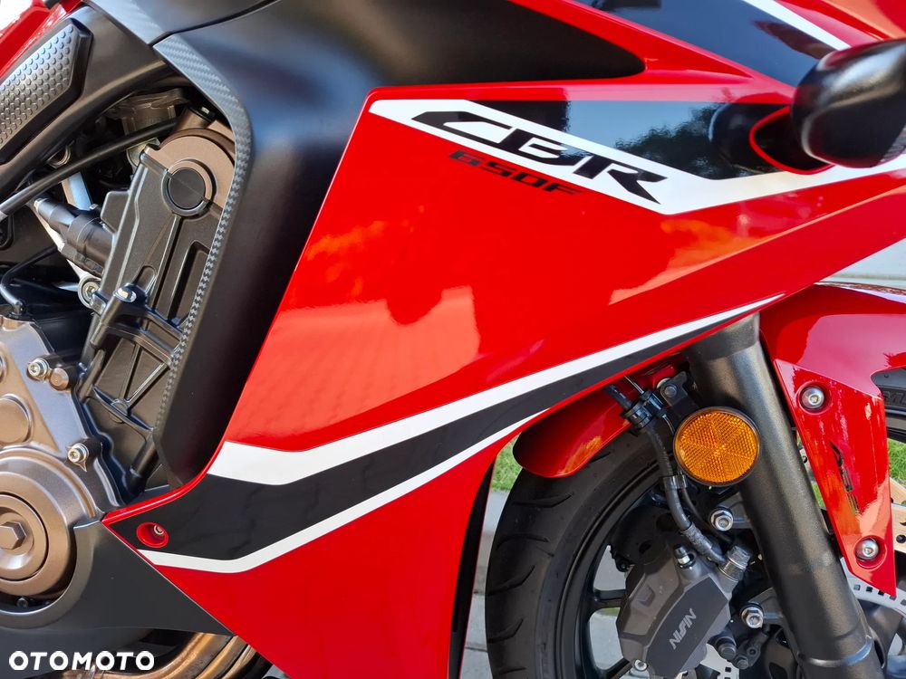 Honda CBR - 28