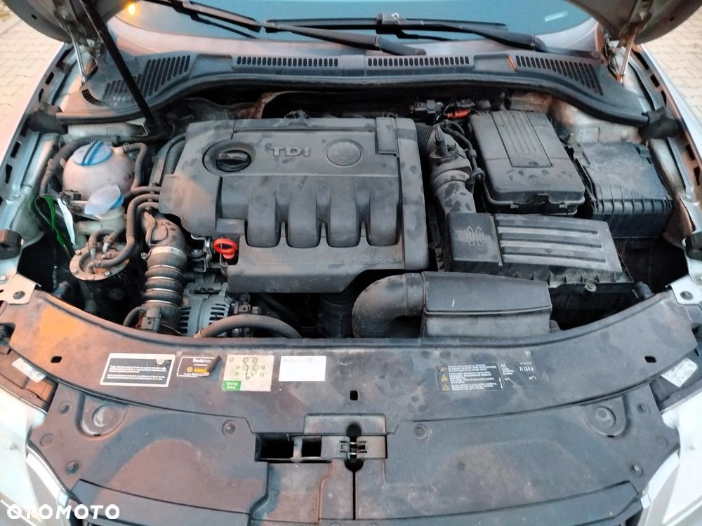 Skoda Superb 2.0 TDI DSG Exclusive - 39
