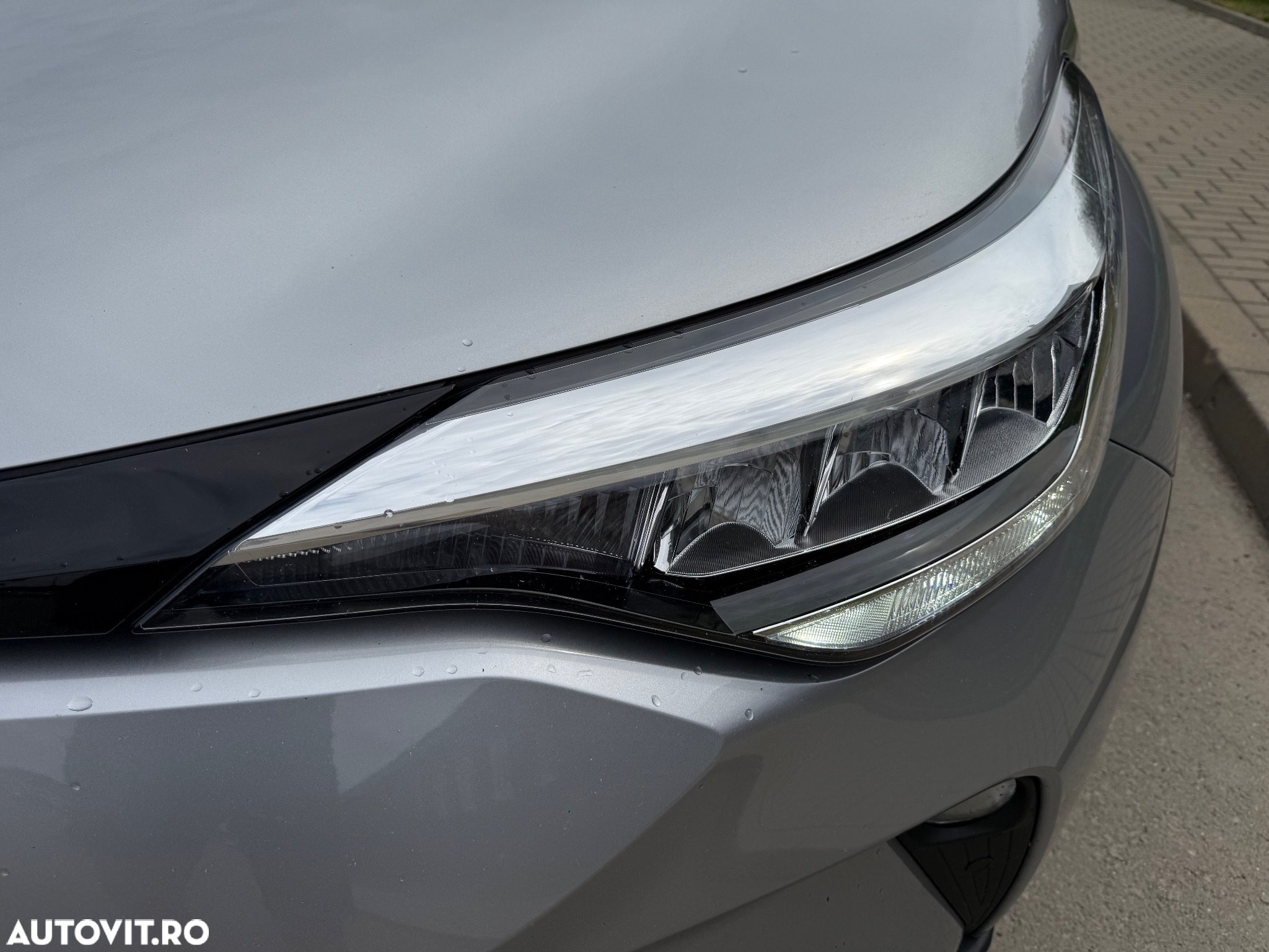 Toyota C-HR Hybrid Business-Edition - 26