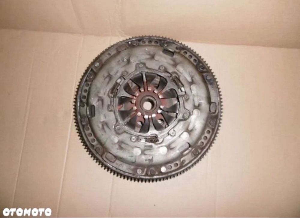 06F105264 sprzęgło kompletne vw passat b6