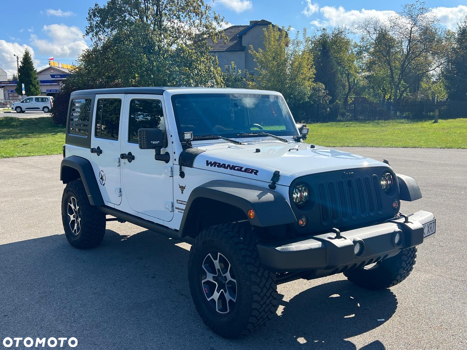 Jeep Wrangler 3.6 Unlim Night Eagle - 9