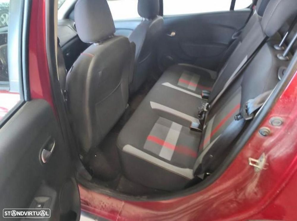 Dacia Sandero - 4