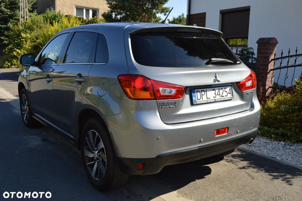 Mitsubishi ASX 1.8 DID Invite 4WD - 11