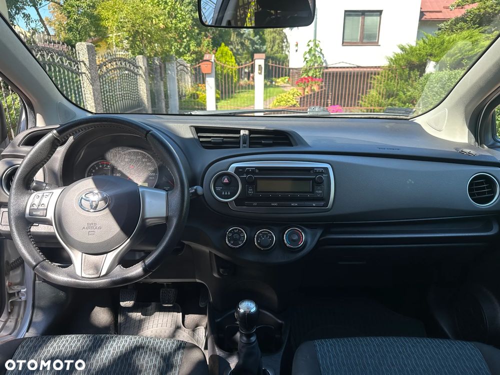 Toyota Yaris - 11