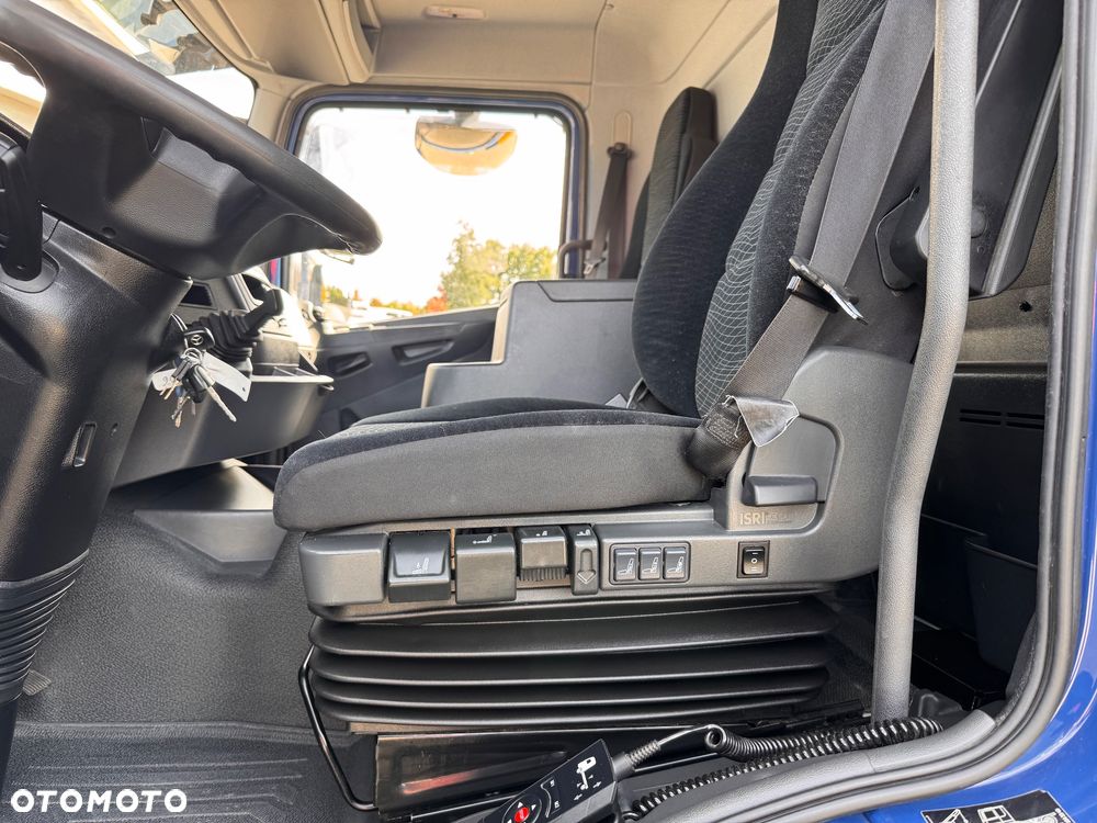 Mercedes-Benz ATEGO - 33