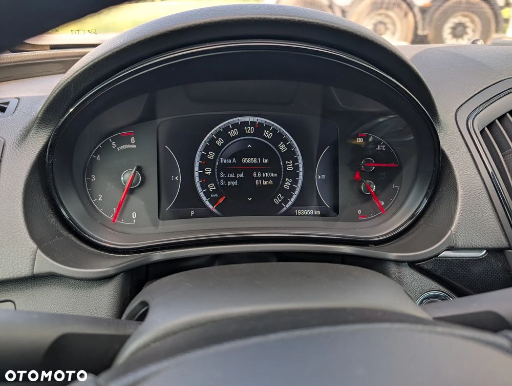 Opel Insignia 2.0 CDTI Cosmo - 14