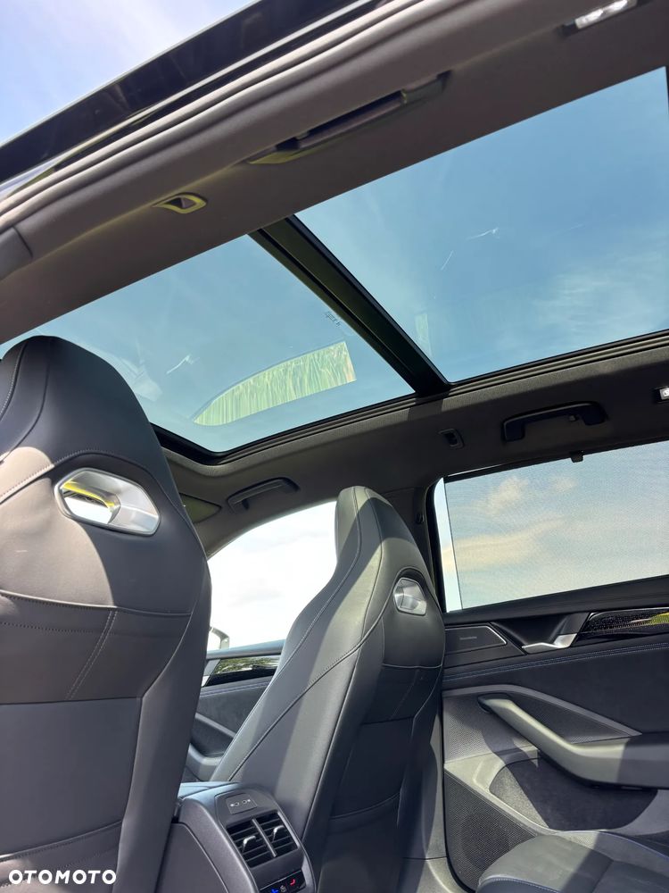 Volkswagen Passat - 8