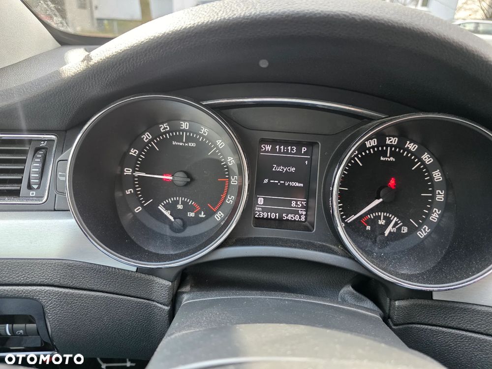 Skoda Superb 2.0 TDI 4x4 Ambition DSG - 8