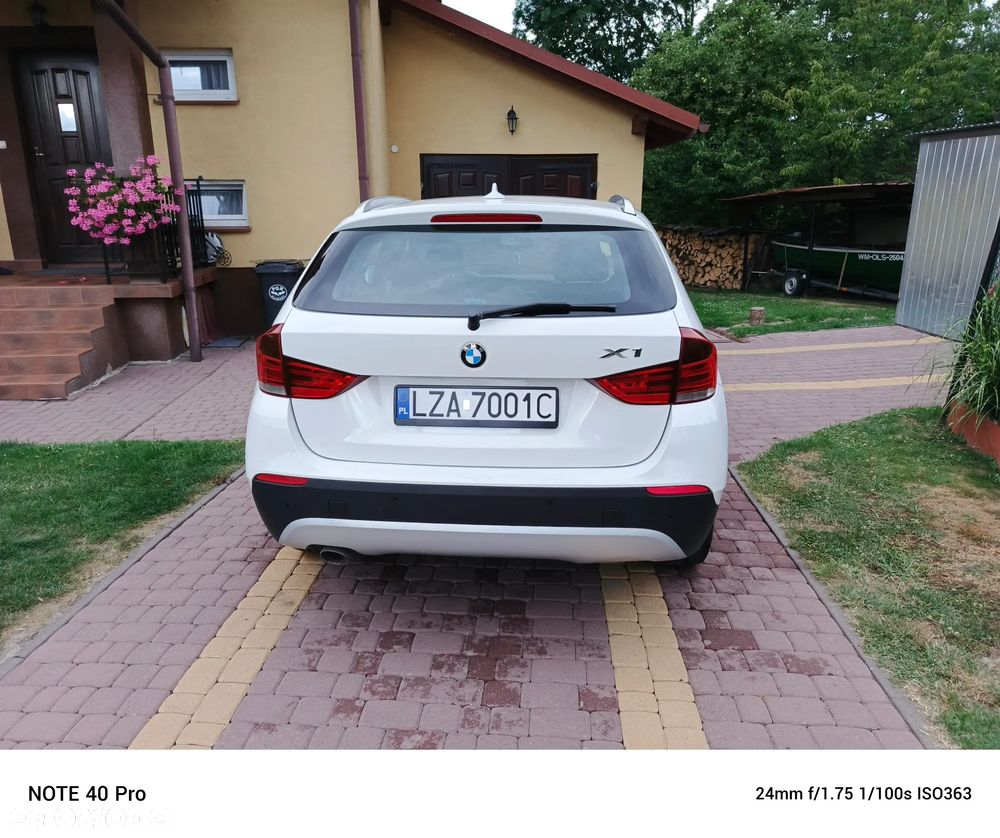 BMW X1 xDrive18d - 14