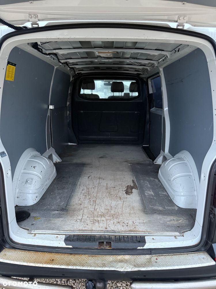 Volkswagen Transporter - 18