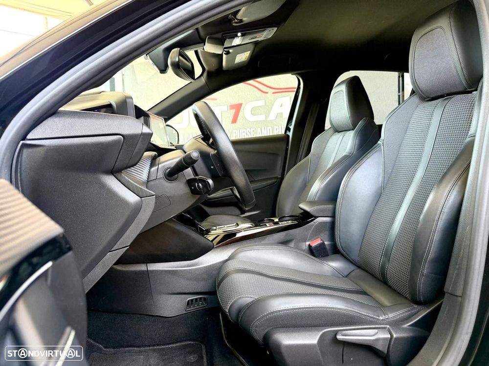 Peugeot e-208 50 kWh GT - 12