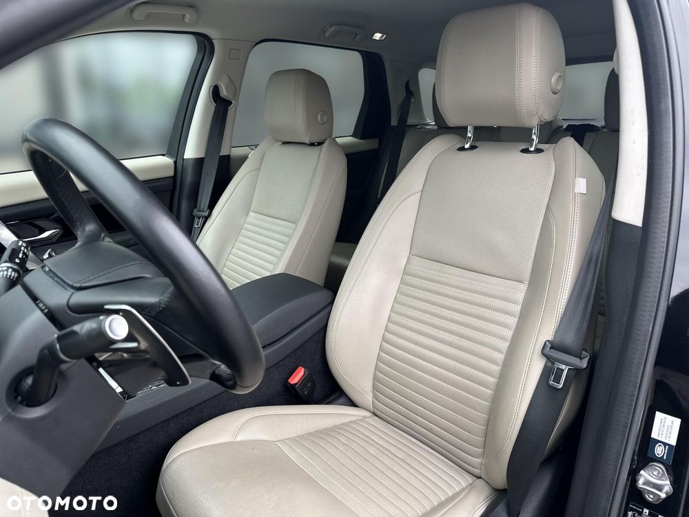 Land Rover Discovery Sport - 17