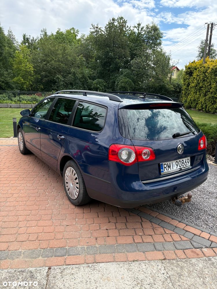 Volkswagen Passat - 3