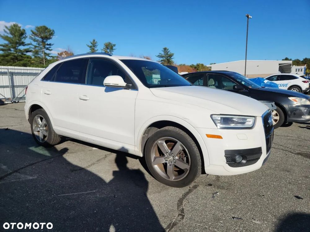 Audi Q3 2.0 TFSI Quattro S tronic design - 2