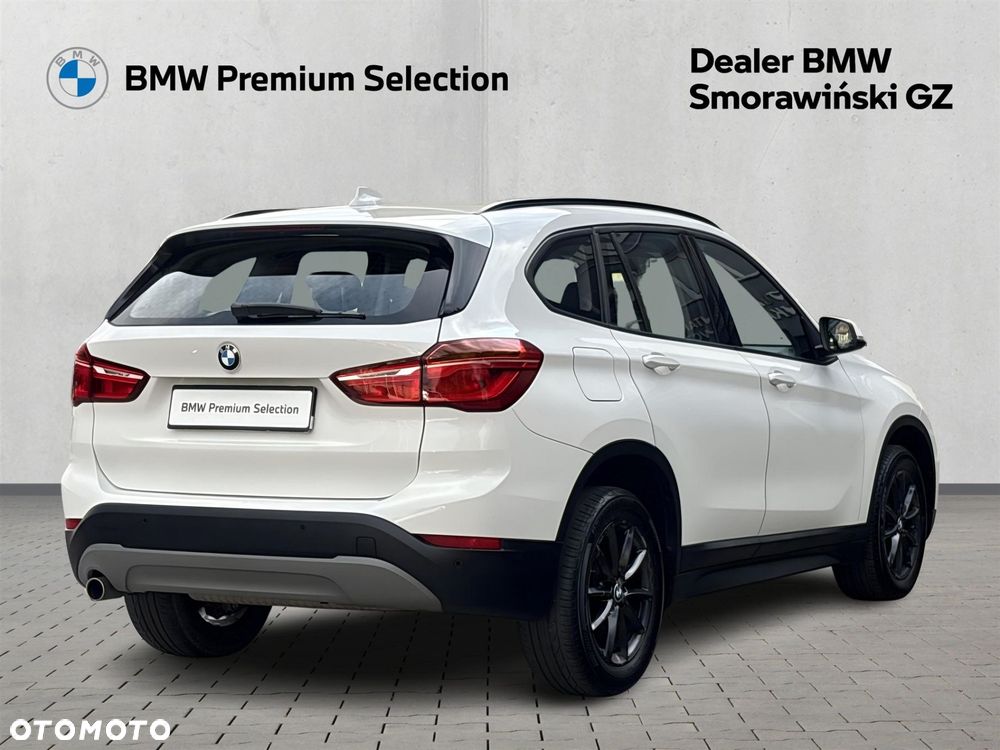 BMW X1 sDrive18i - 24