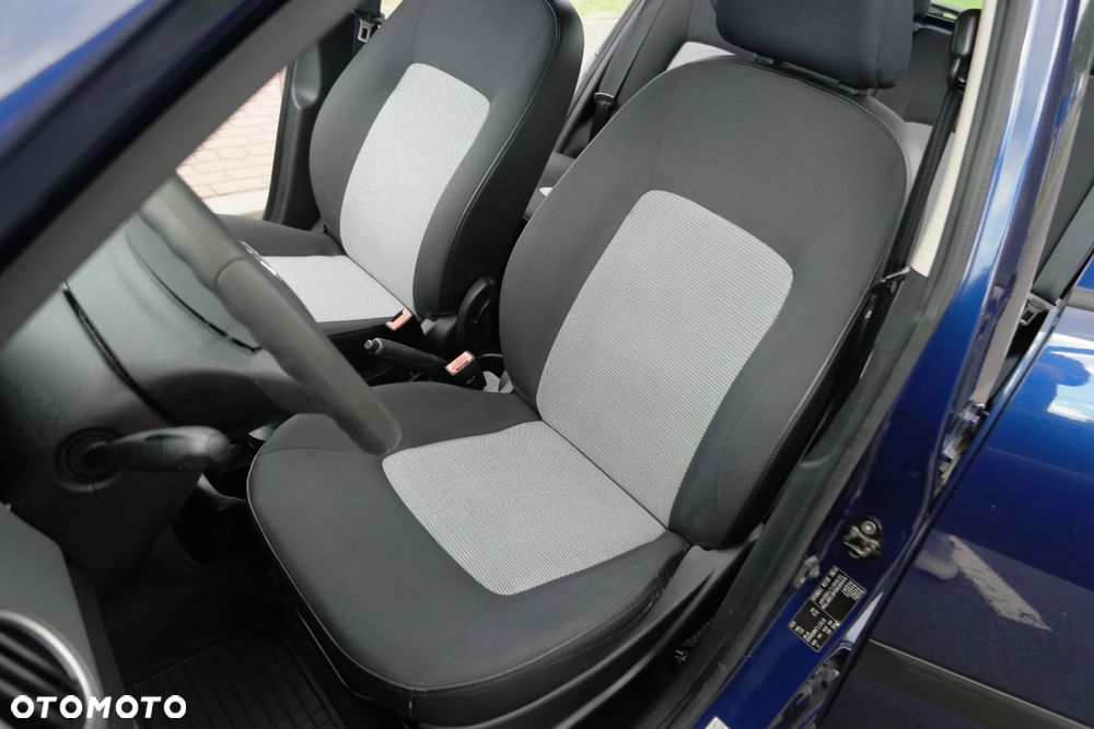 Hyundai i10 - 24