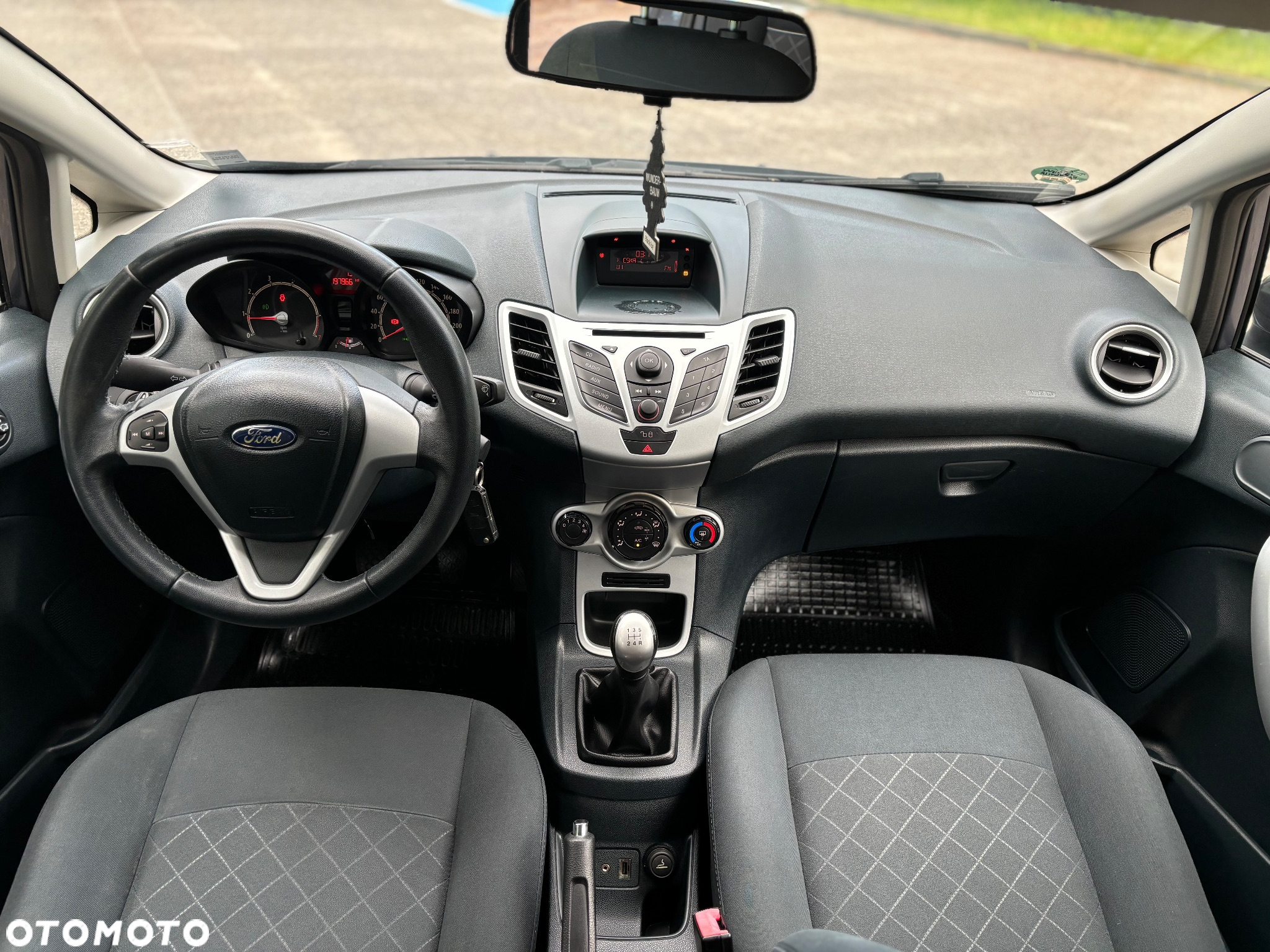 Ford Fiesta - 12