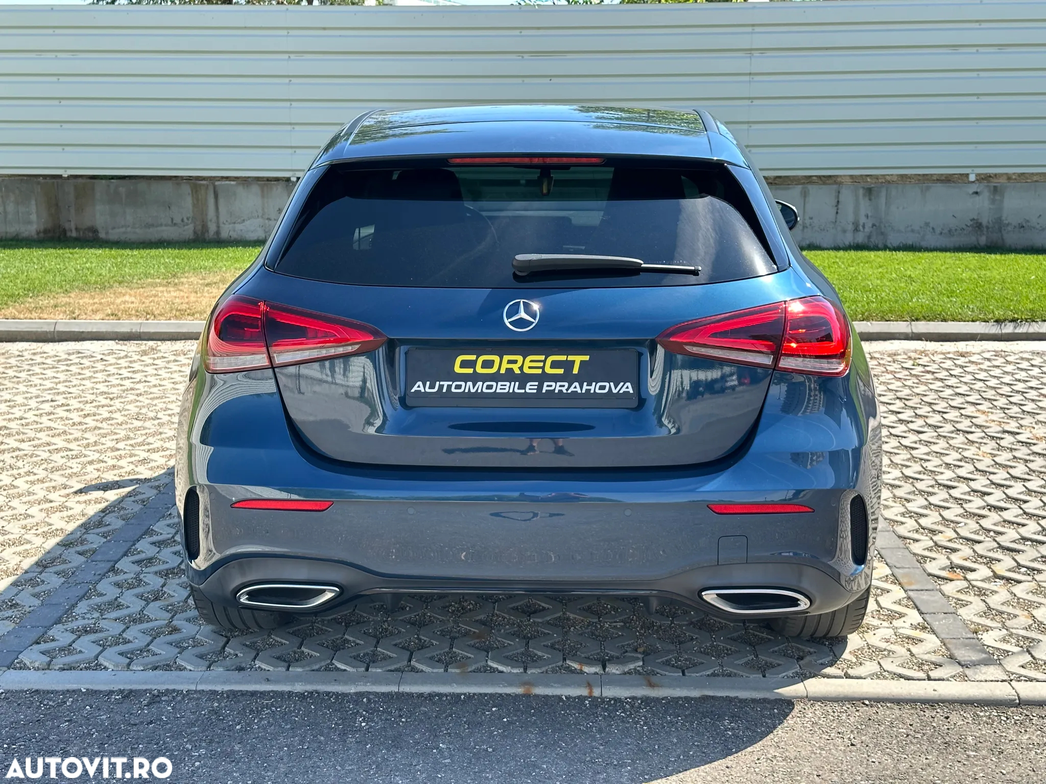Mercedes-Benz A - 10