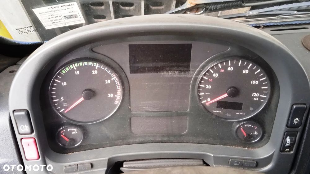 Na części MAN TGL 8.180 Euro 4 drzwi maska zderzak lampa szyba czołowa deska rozdzielcza fotele rama dyfer most bak silnik skrzynia biegów - 8