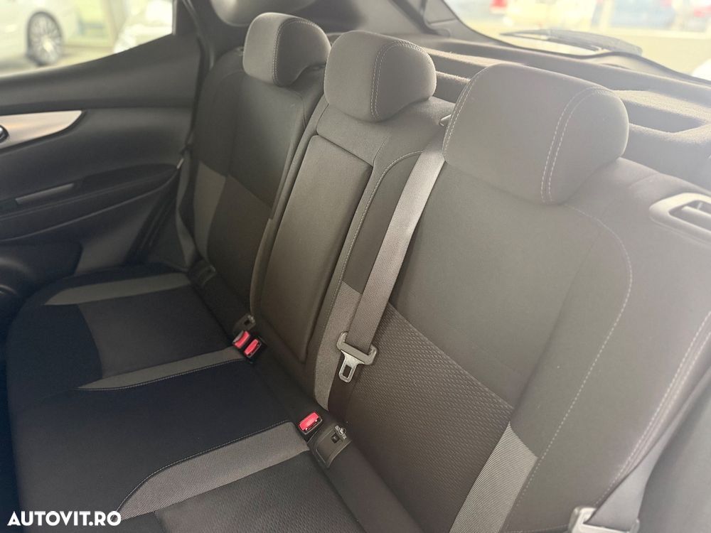 Nissan Qashqai 1.2 DIG-T VISIA - 27