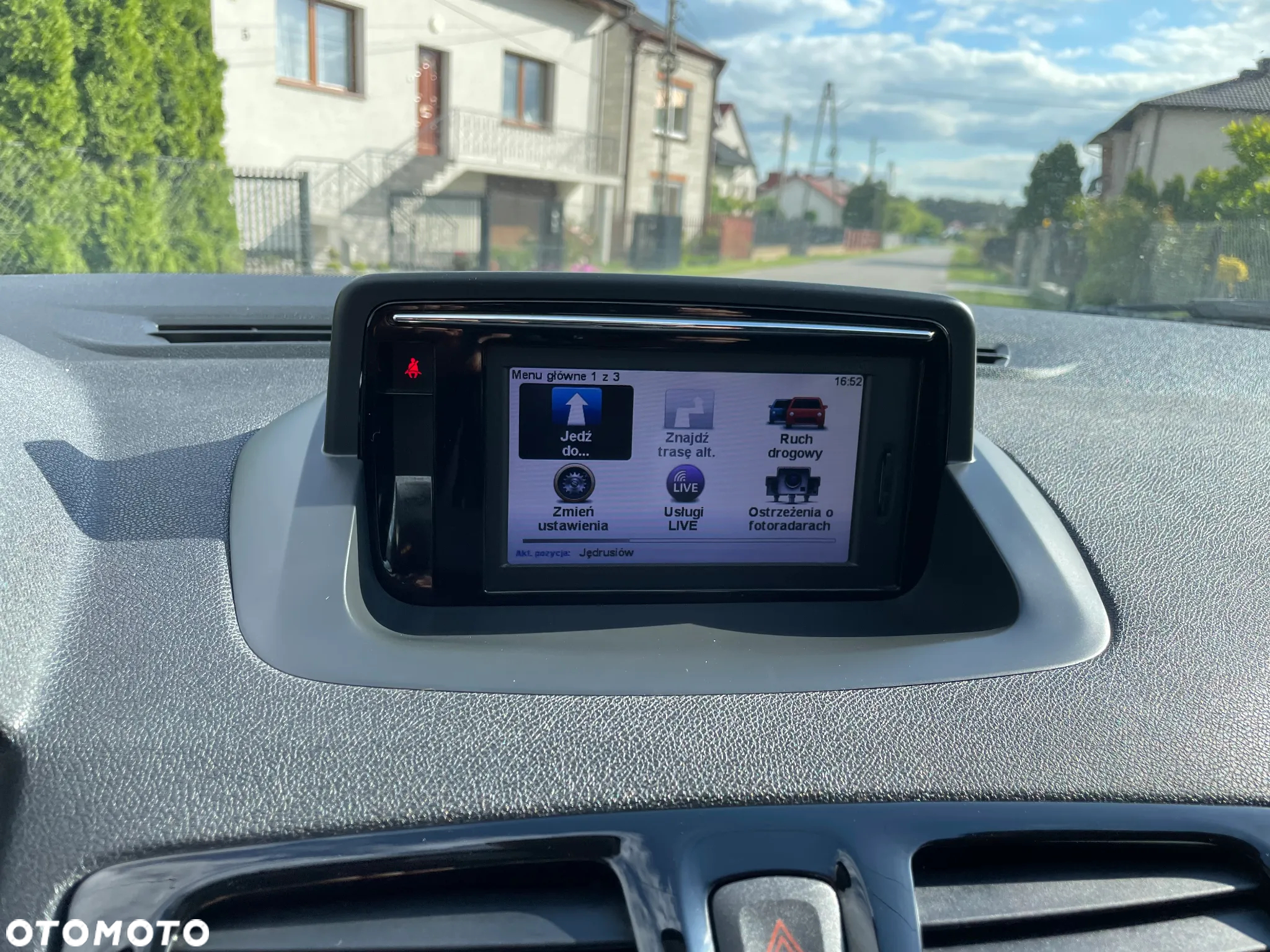 Renault Megane ENERGY TCe 115 Start & Stop Paris Business - 27