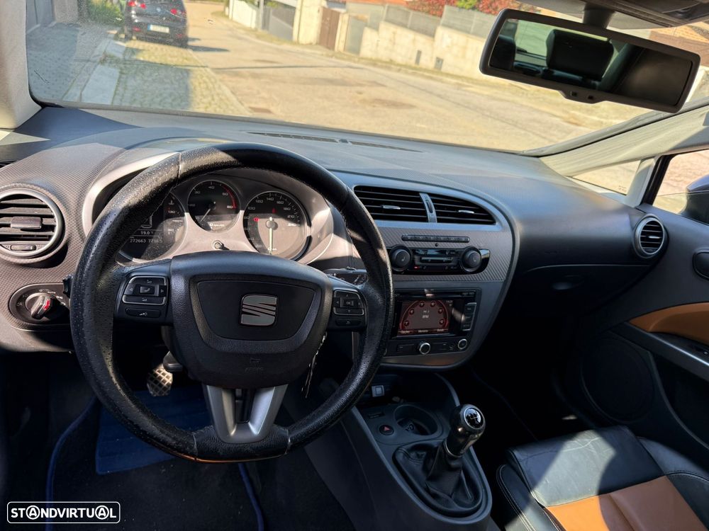 SEAT Leon 1.6 TDI DPF Style Copa - 5