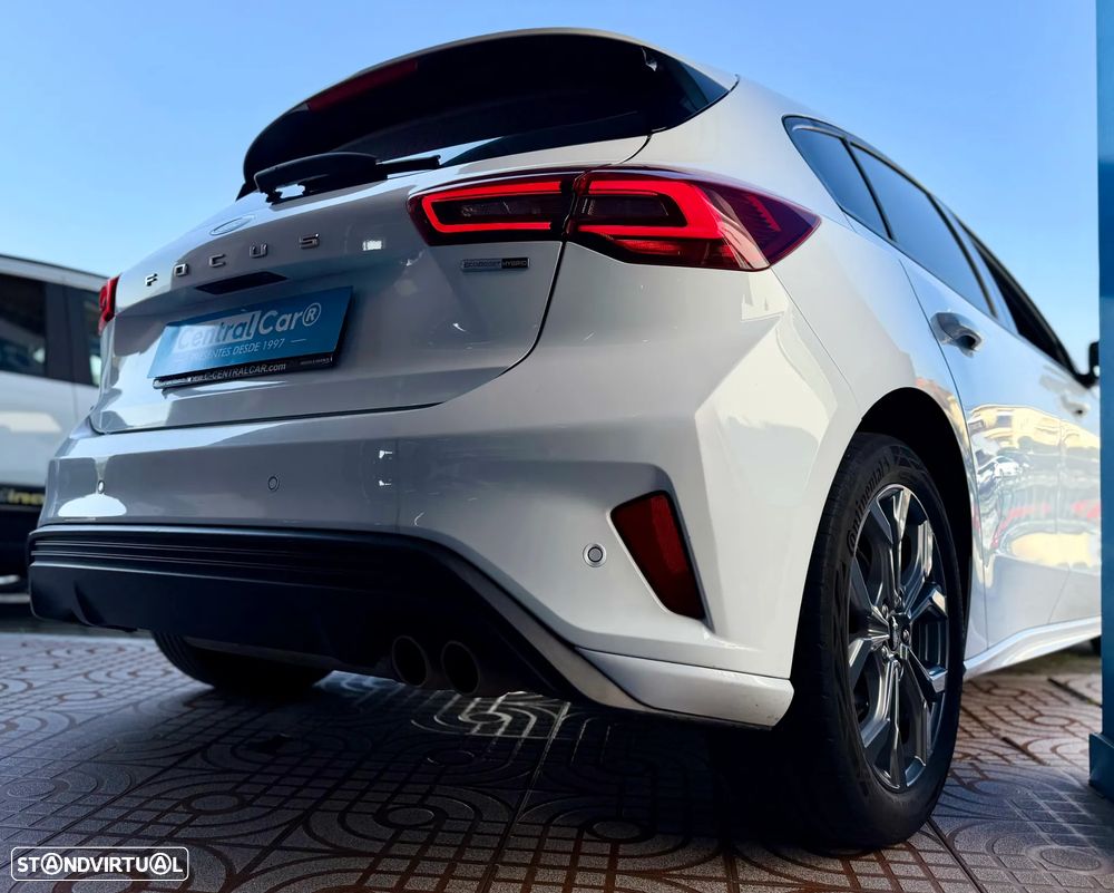Ford Focus 1.0 EcoBoost MHEV ST-Line - 11