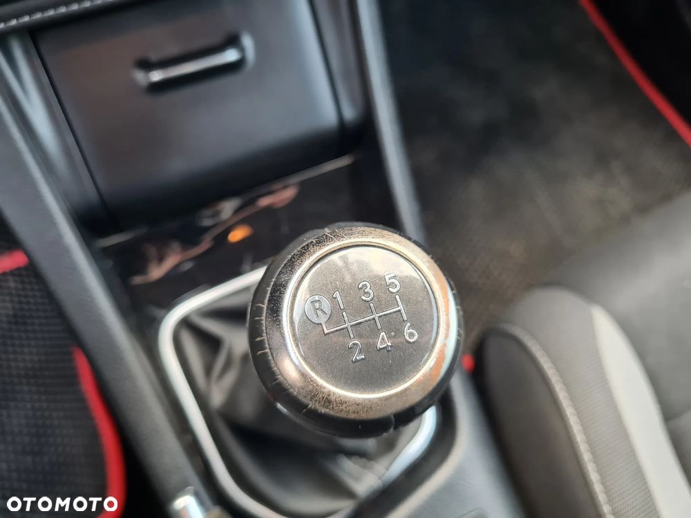 Toyota Auris - 21