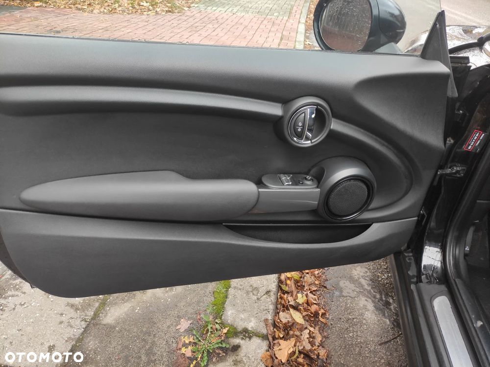 MINI ONE Standard - 12