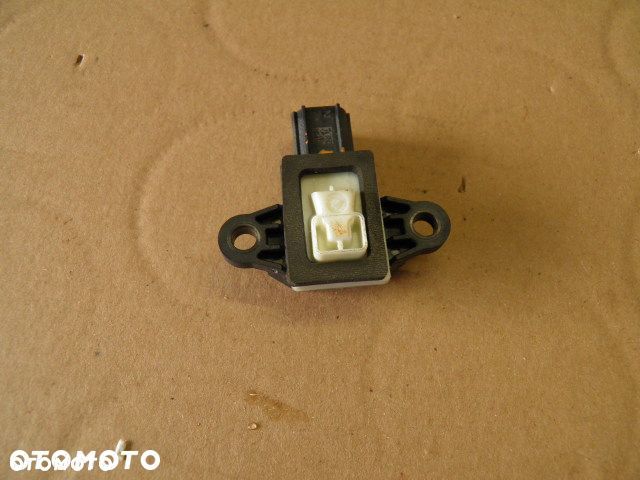 CZUJNIK UDERZENIA VOLVO V40 XC40 2012r 2017r 31360986 - 3