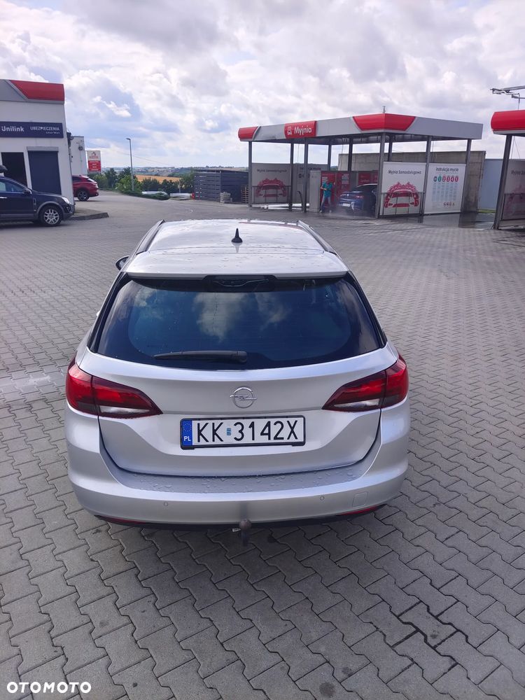 Opel Astra 1.6 CDTI Enjoy S&S - 10