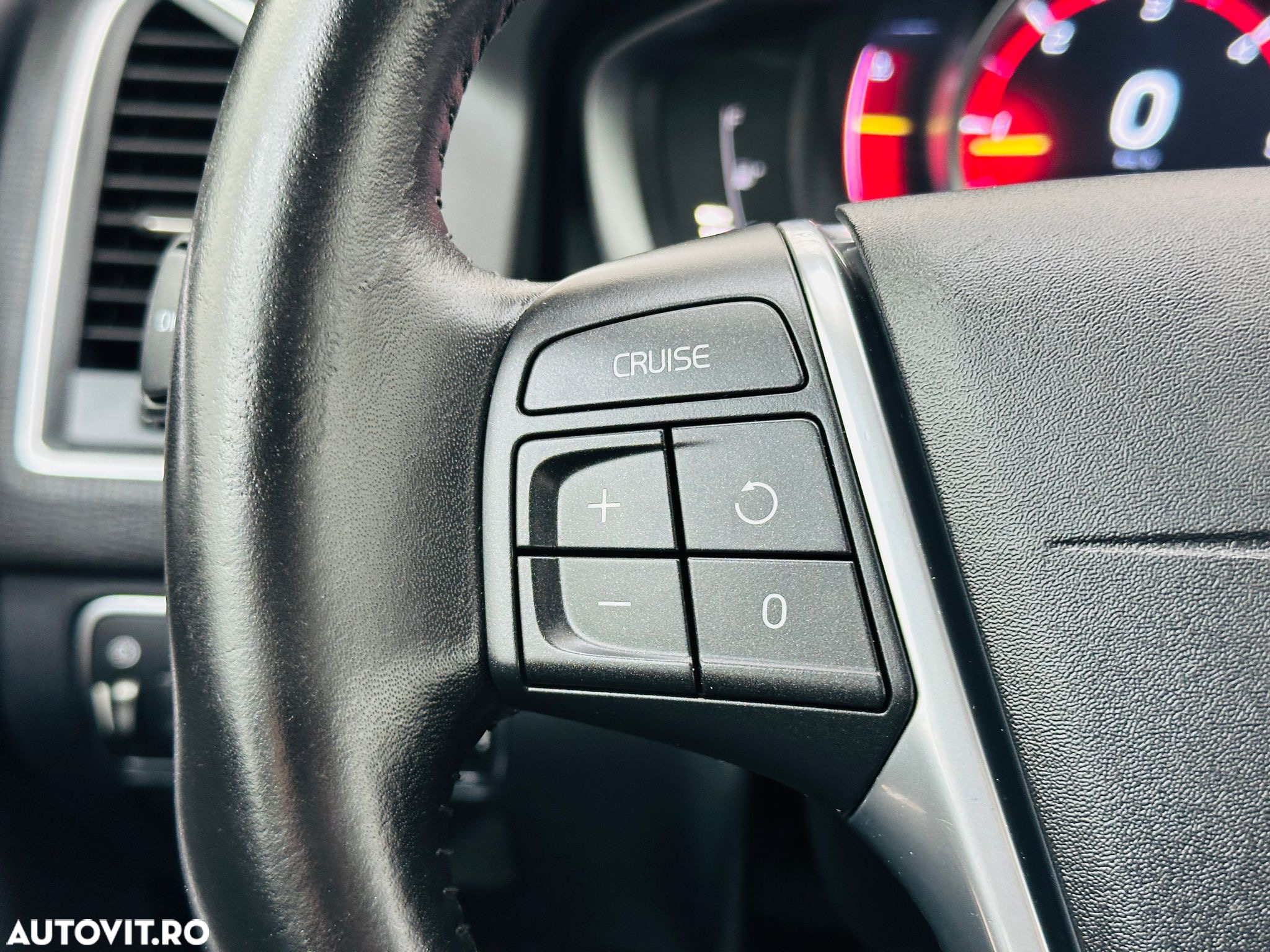 Volvo XC 60 - 40
