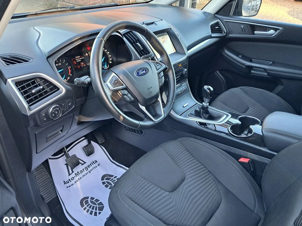 Ford S-Max - 14