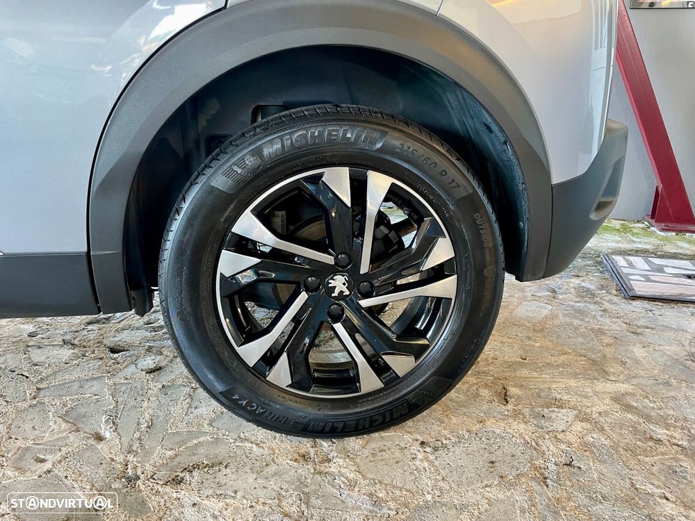 Peugeot 2008 1.2 PureTech Allure - 25