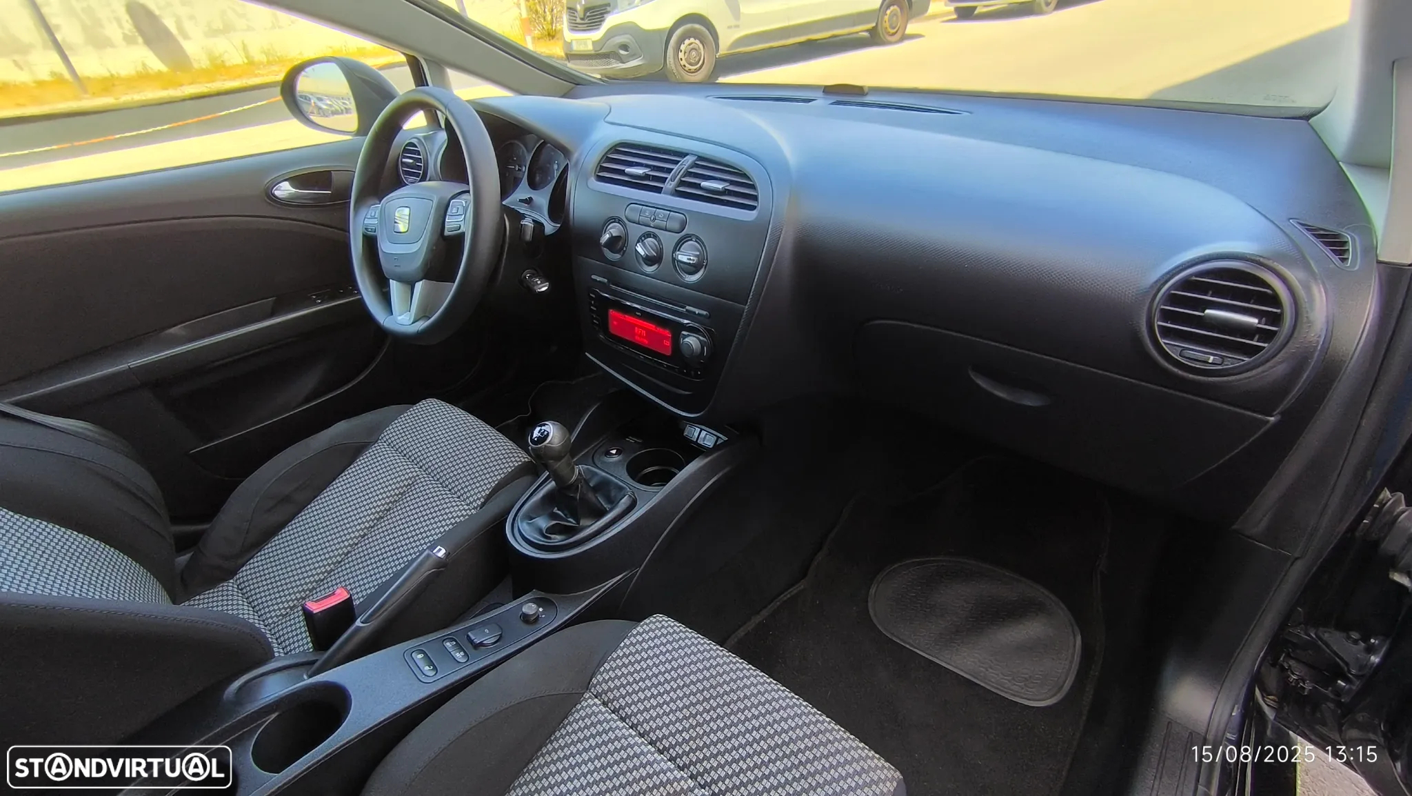 SEAT Leon 1.6 TDI Good Stuff - 48