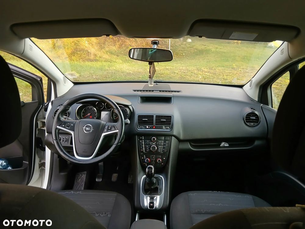 Opel Meriva - 11