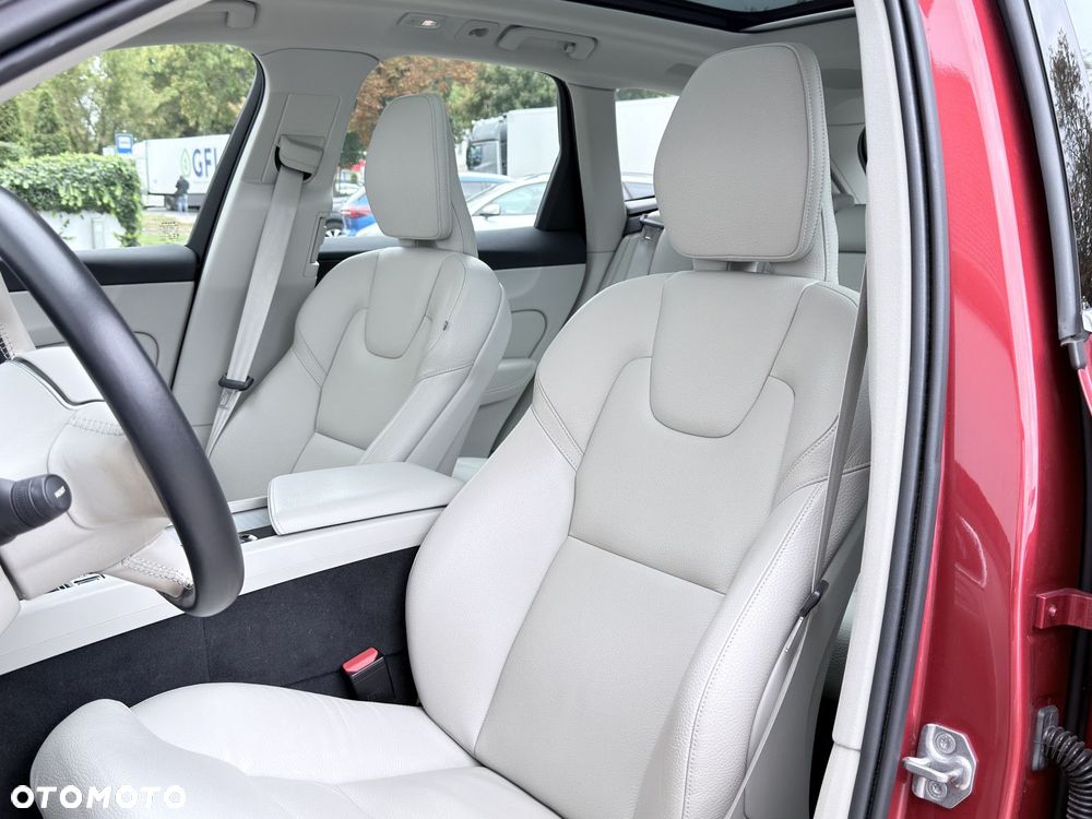 Volvo XC 60 - 22