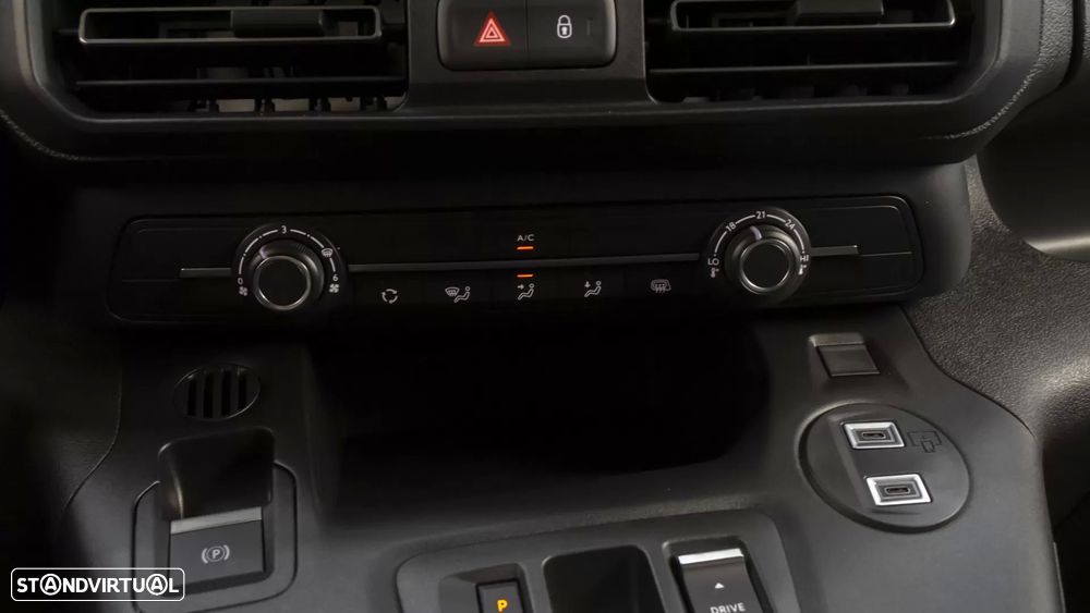 Opel Combo-e - 32